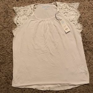 Lace sleeve tee